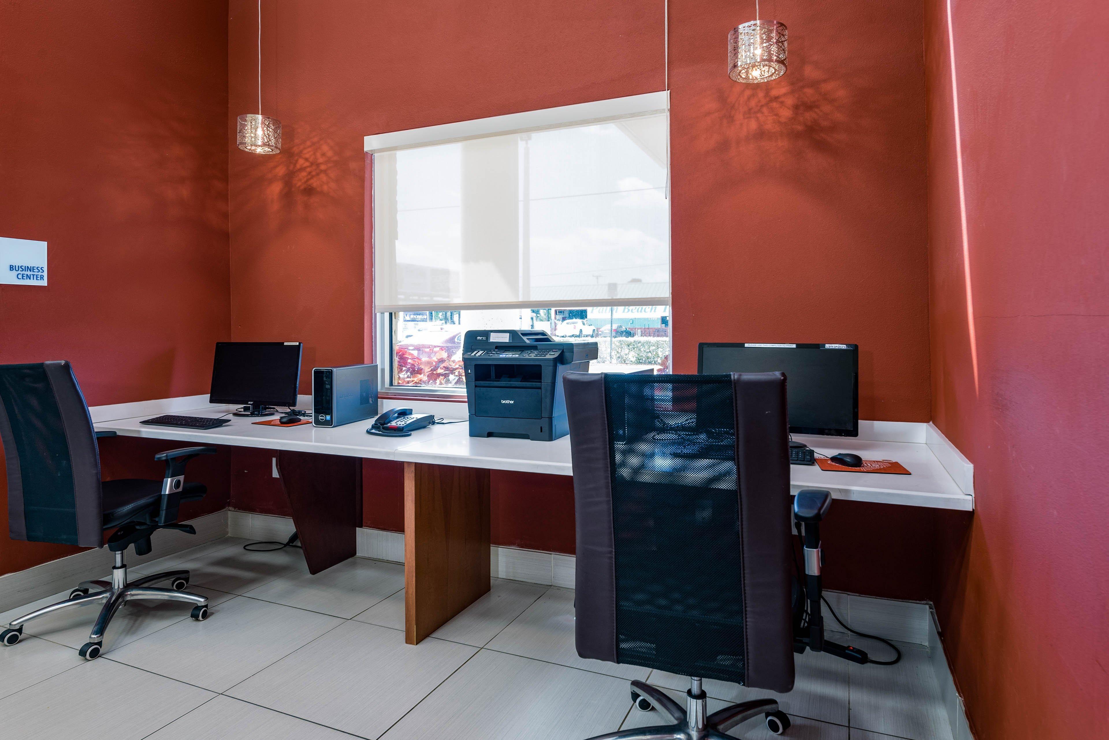 Holiday Inn Express & Suites Lantana By Ihg Eksteriør bilde