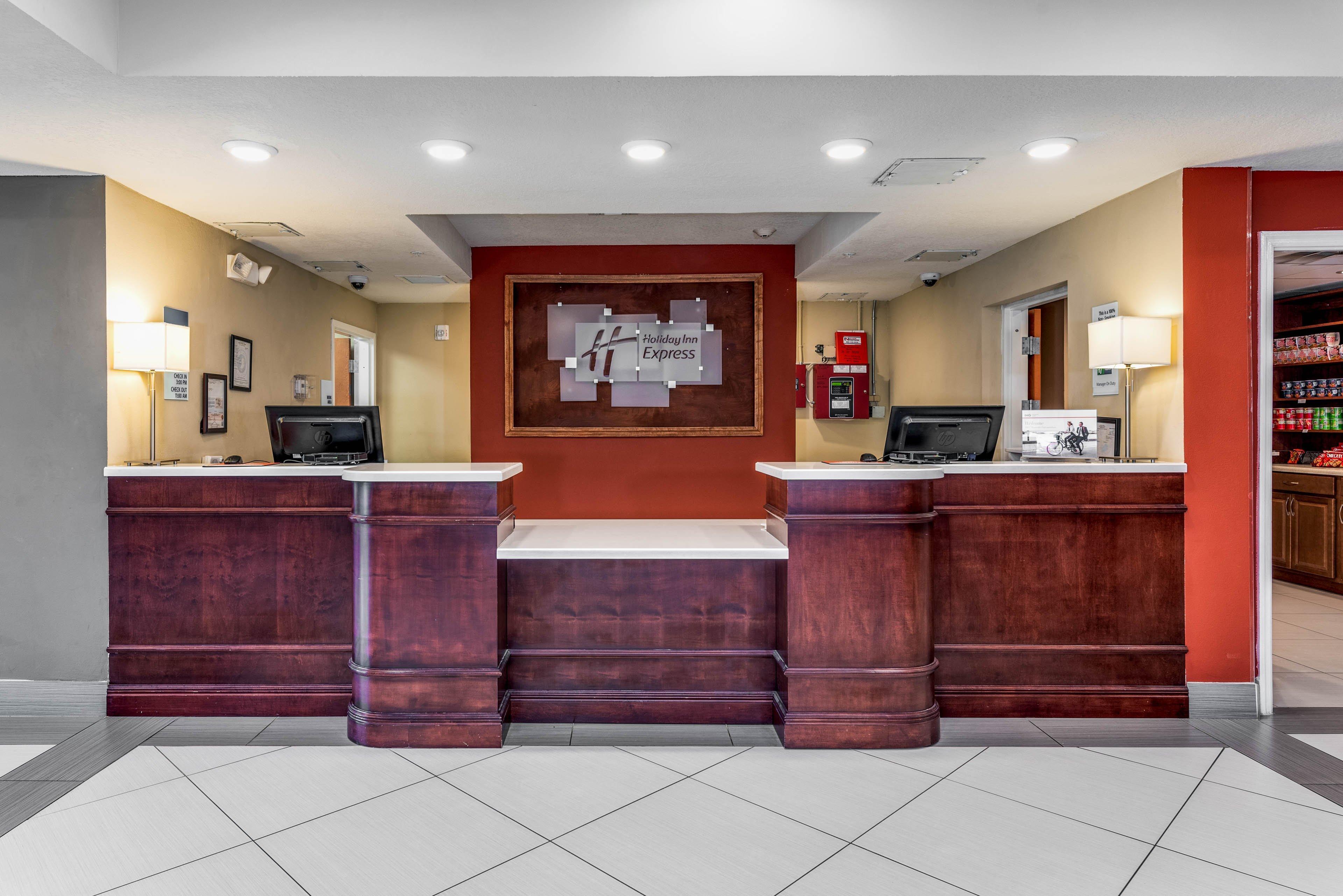 Holiday Inn Express & Suites Lantana By Ihg Eksteriør bilde